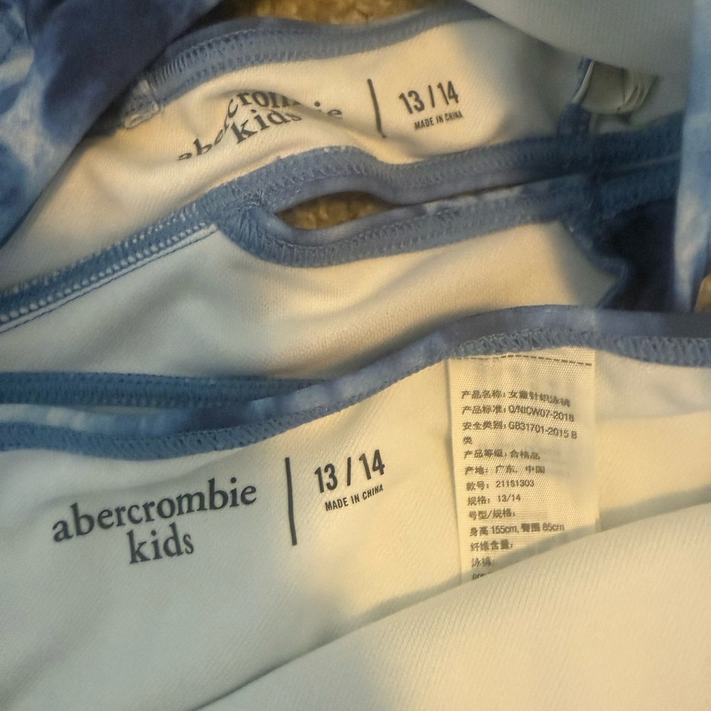 Abercrombie Kids Light Blue Swimwear. Tie-dye. Girl size 13-14 - Picture 2 of 2